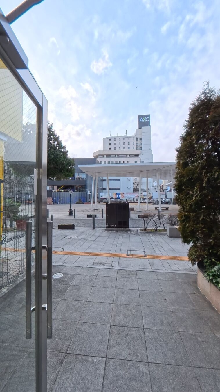 エントランス内からの眺望